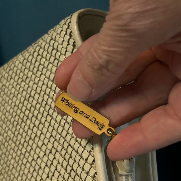 Vintage Whiting & Davis Bag Small Ivory Metal Mesh with Double Chain Strap - Picture 6 of 9